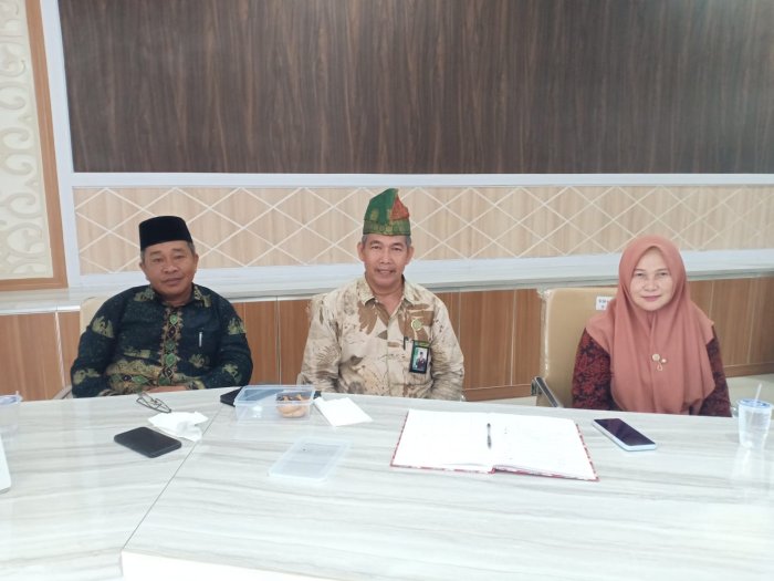 Kepala MAN 3 Kota Jambi Melaksanakan Piket Pelayanan Kemenag di MPP, Pastikan Layanan Prima untuk Masyarakat