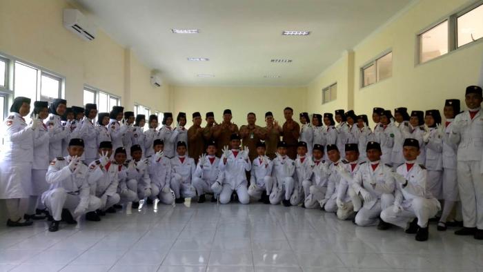 PENGUKUHAN ANGGOTA PASKIBRA MAN 3 KOTA JAMBI PENGUKUHAN ANGGOTA PASKIBRA MAN 3 KOTA JAMBI