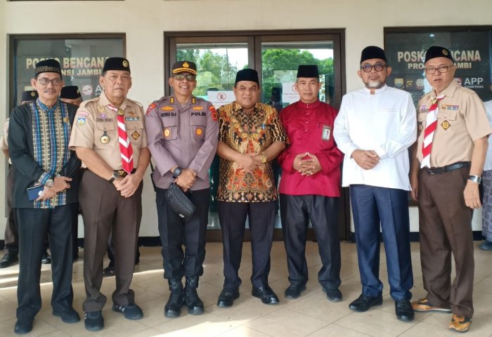 MAN 3 Kota Jambi Gelar Doa Bersama untuk Almarhum Drs. H. Moh. Damiri, Mantan Kepala Kemenag Batanghari MAN 3 Kota Jambi Gelar Doa Bersama untuk Almarhum Drs. H. Moh. Damiri, Mantan Kepala Kemenag Batanghari