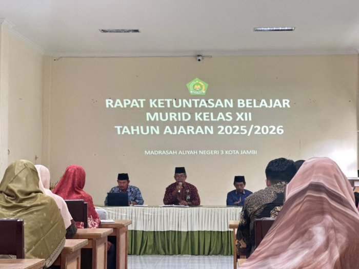 Rapat Dewan Guru MAN 3 Kota Jambi Tetapkan Kelulusan Siswa Kelas XII TP 2025/2026