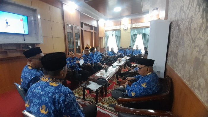 MAN 3 Kota Jambi Ikuti Rapat Pembahasan Gerakan Kemenag ASRI di Kantor Kementerian Agama Kota Jambi