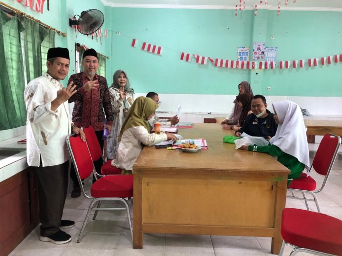 Penerimaan Murid Baru (PMB) MAN 3 Kota Jambi diserbu Pendaftar Penerimaan Murid Baru (PMB) MAN 3 Kota Jambi diserbu Pendaftar