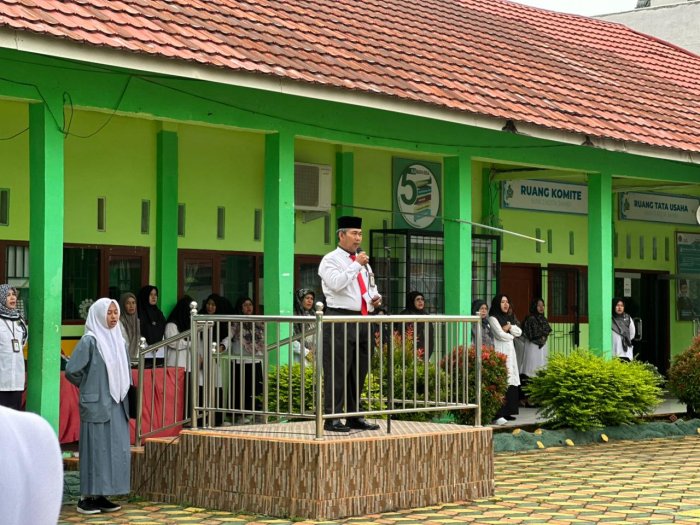 Upacara Bendera di MAN 3 Kota Jambi, Wujudkan Cinta Tanah Air