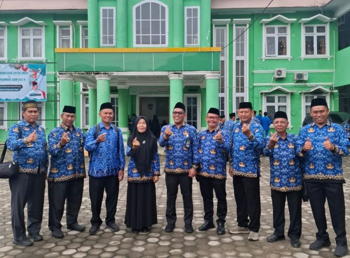 Kepala MAN 3 Kota Jambi Hadiri Apel Rutin di Kemenag Kota Jambi