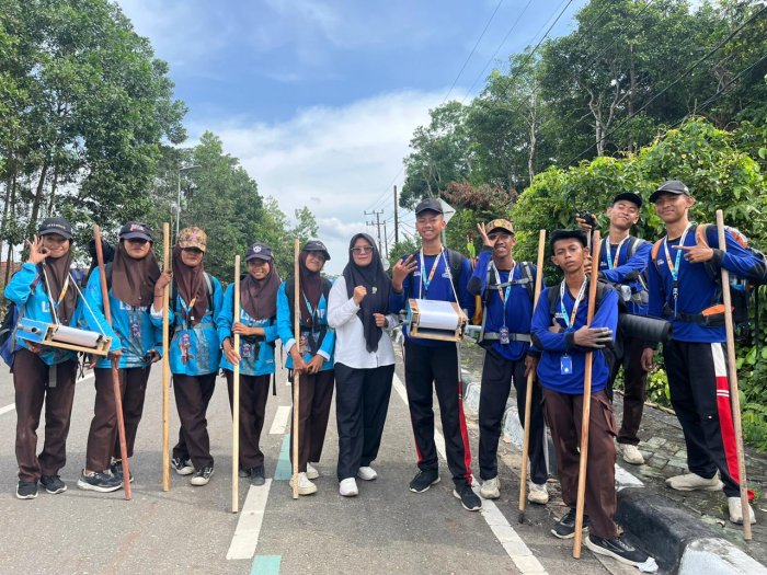 Kunjungan Pembina Pramuka MAN 3 Kota Jambi ke Ajang LSHRP ke-XVII Regional Sumatera 2025 Kunjungan Pembina Pramuka MAN 3 Kota Jambi ke Ajang LSHRP ke-XVII Regional Sumatera 2025