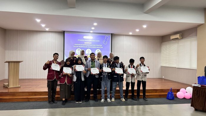 Bangun Jiwa Pemimpin dan Wirausaha, Murid MAN 3 Kota Jambi Antusias Ikuti Seminar UNAMA Bangun Jiwa Pemimpin dan Wirausaha, Murid MAN 3 Kota Jambi Antusias Ikuti Seminar UNAMA