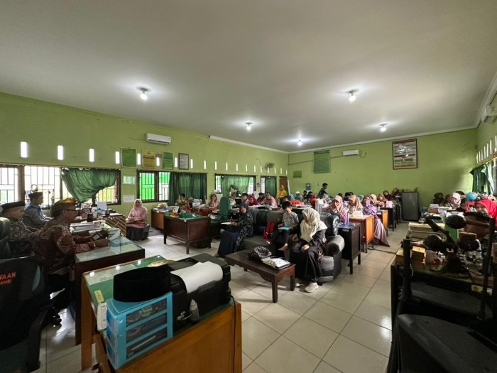 MAN 3 Kota Jambi Gelar Rapat Persiapan Kegiatan Kanwil, Seminar IAIMA, dan Hari Guru 2025