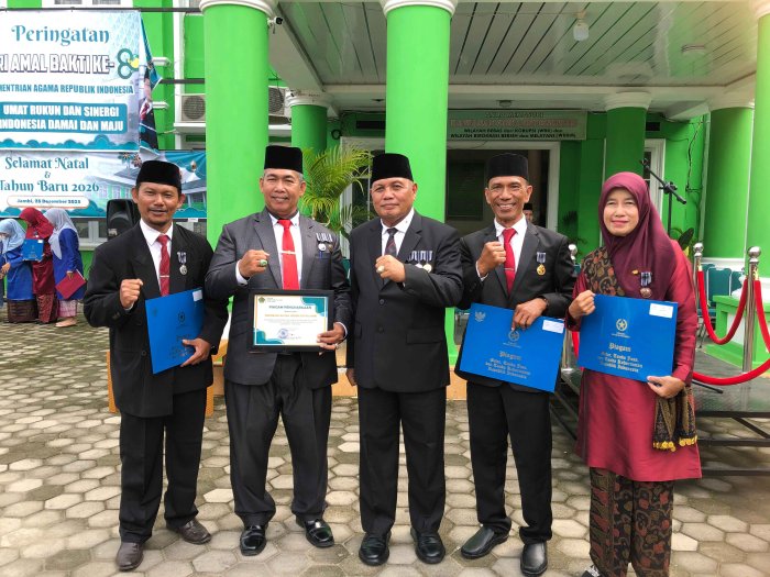 Gelar Tanda Jasa  dan Tanda Kehormatan Republik Indonesia, Bersinergi Membangun Negeri Menuju Jambi MANTAP 2029