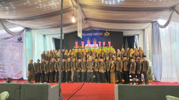 Haru dan Penuh Makna, MAN 3 Kota Jambi Gelar Tasyakuran Kelulusan dan Pelepasan Siswa Kelas XII Haru dan Penuh Makna, MAN 3 Kota Jambi Gelar Tasyakuran Kelulusan dan Pelepasan Siswa Kelas XII