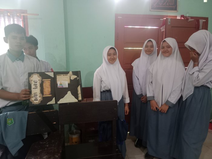 Menjelajahi Peradaban Kuno Lewat Media Pop-Up Book Menjelajahi Peradaban Kuno Lewat Media Pop-Up Book