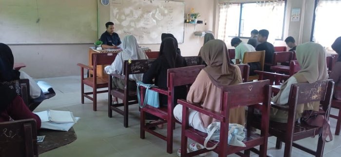 Siswa Kelas XII MAN 3 Kota Jambi Ikuti Les Persiapan SNBT Setiap Sabtu