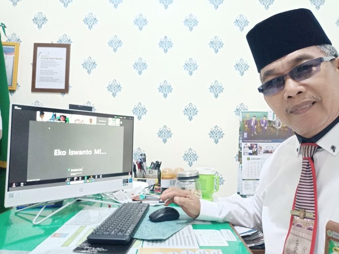 Kepala MAN 3 Kota Jambi Ikuti Rapat Persiapan TKA 2025, Pastikan Kesiapan Madrasah Kepala MAN 3 Kota Jambi Ikuti Rapat Persiapan TKA 2025, Pastikan Kesiapan Madrasah