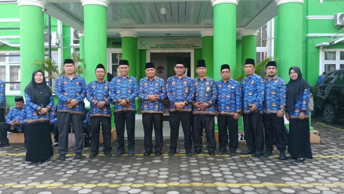 Kepala MAN 3 Kota Jambi Hadiri Apel Kesadaran Nasional, Kemenag Tekankan Disiplin dan Integritas ASN Kepala MAN 3 Kota Jambi Hadiri Apel Kesadaran Nasional, Kemenag Tekankan Disiplin dan Integritas ASN