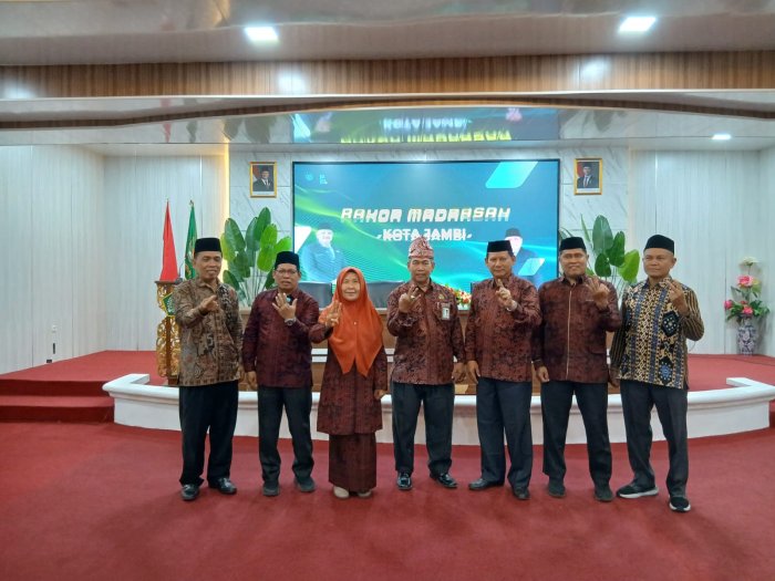 Kepala MAN 3 Kota Jambi Hadiri Rapat Koordinasi di Kanwil Kemenag Provinsi Jambi