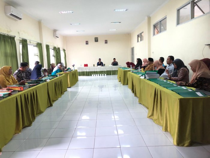 Jelang PKKM 2025, Kepala MAN 3 Kota Jambi Pimpin Rapat Persiapan Akhir Jelang PKKM 2025, Kepala MAN 3 Kota Jambi Pimpin Rapat Persiapan Akhir