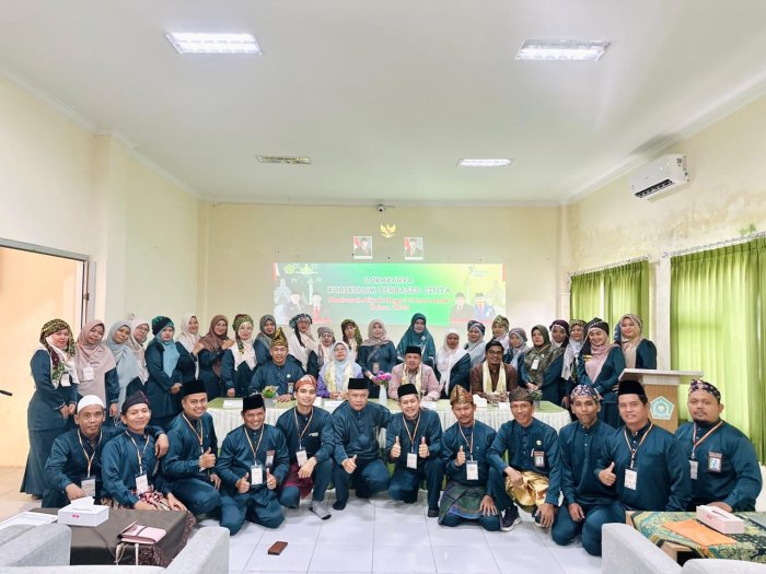 Dr. H. Mahbub Daryanto Resmi Buka Lokakarya KBC di MAN 3 Kota Jambi